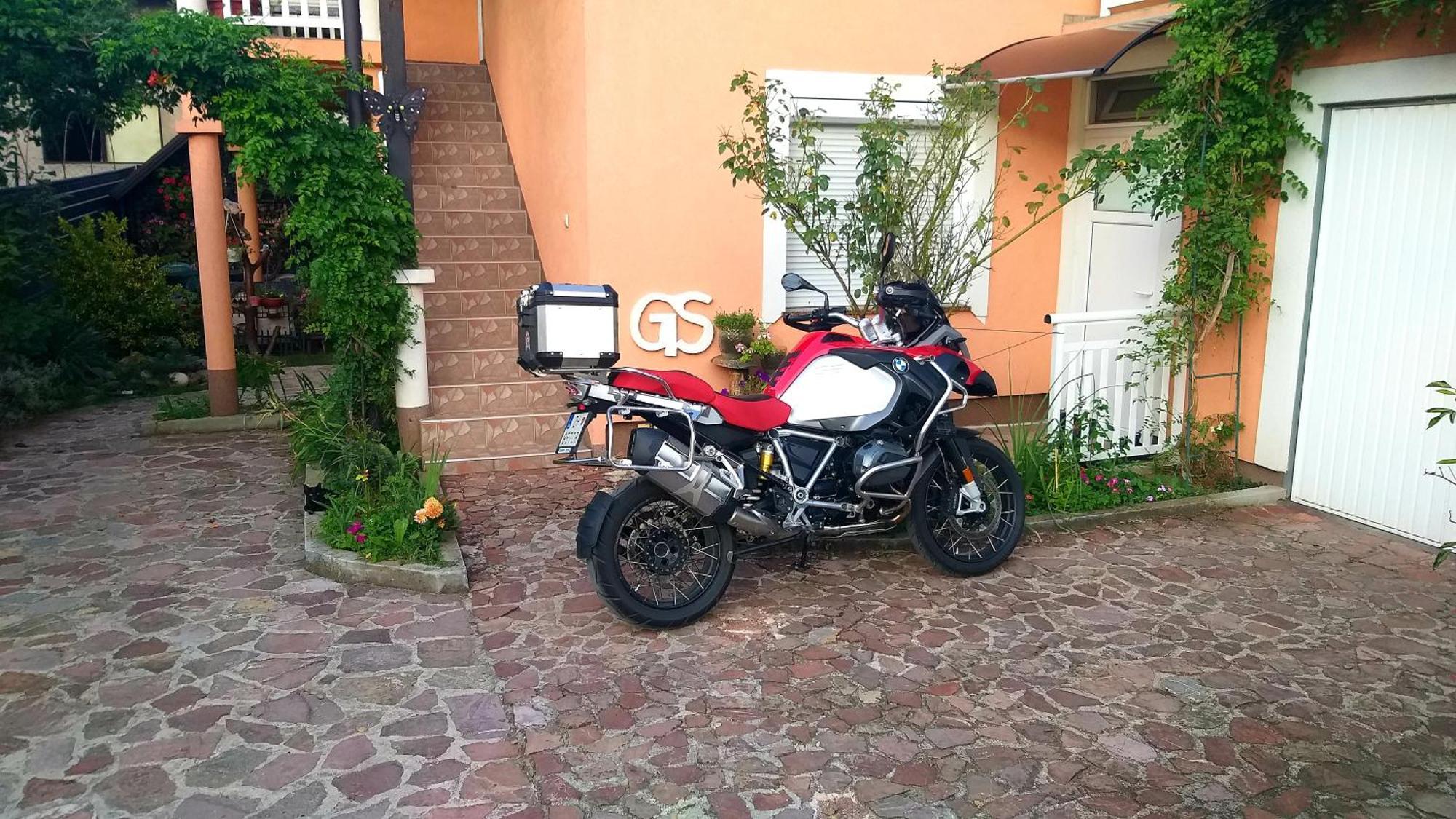 Apartmani Gs ***** Zavidovici Zewnętrze zdjęcie