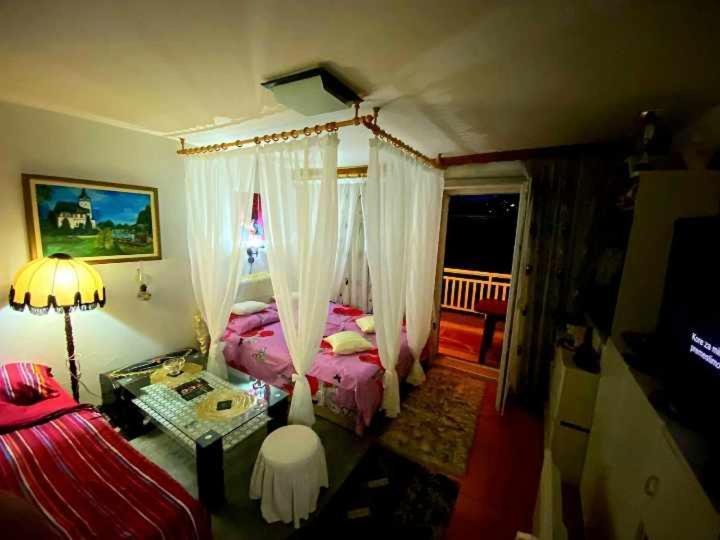 Apartmani Gs ***** Zavidovici Zewnętrze zdjęcie